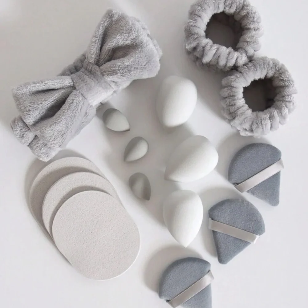 15 Pcs Makeup Tools - Picture 3 of 5